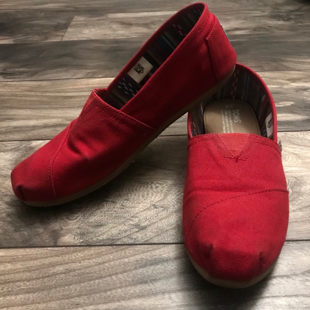 Red Toms